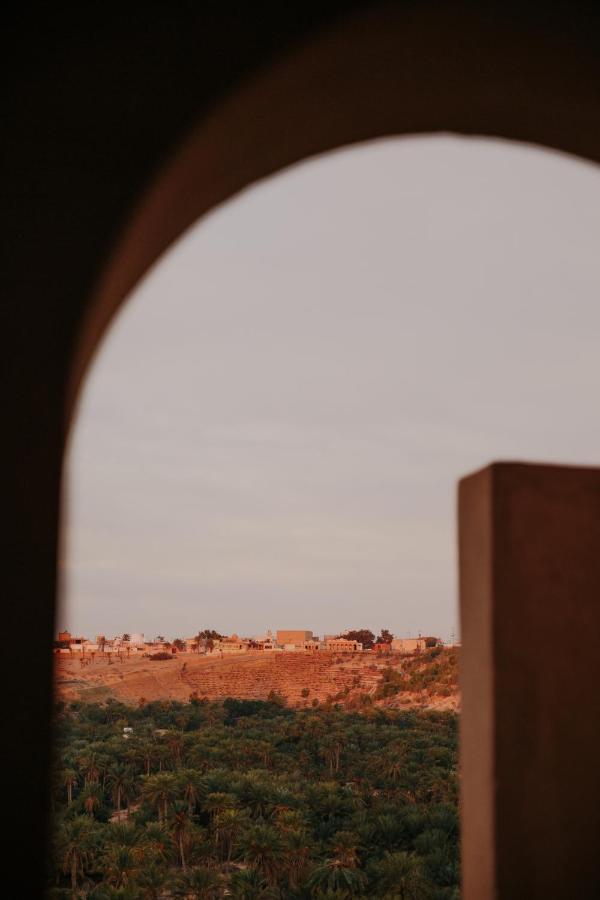Dar Hi